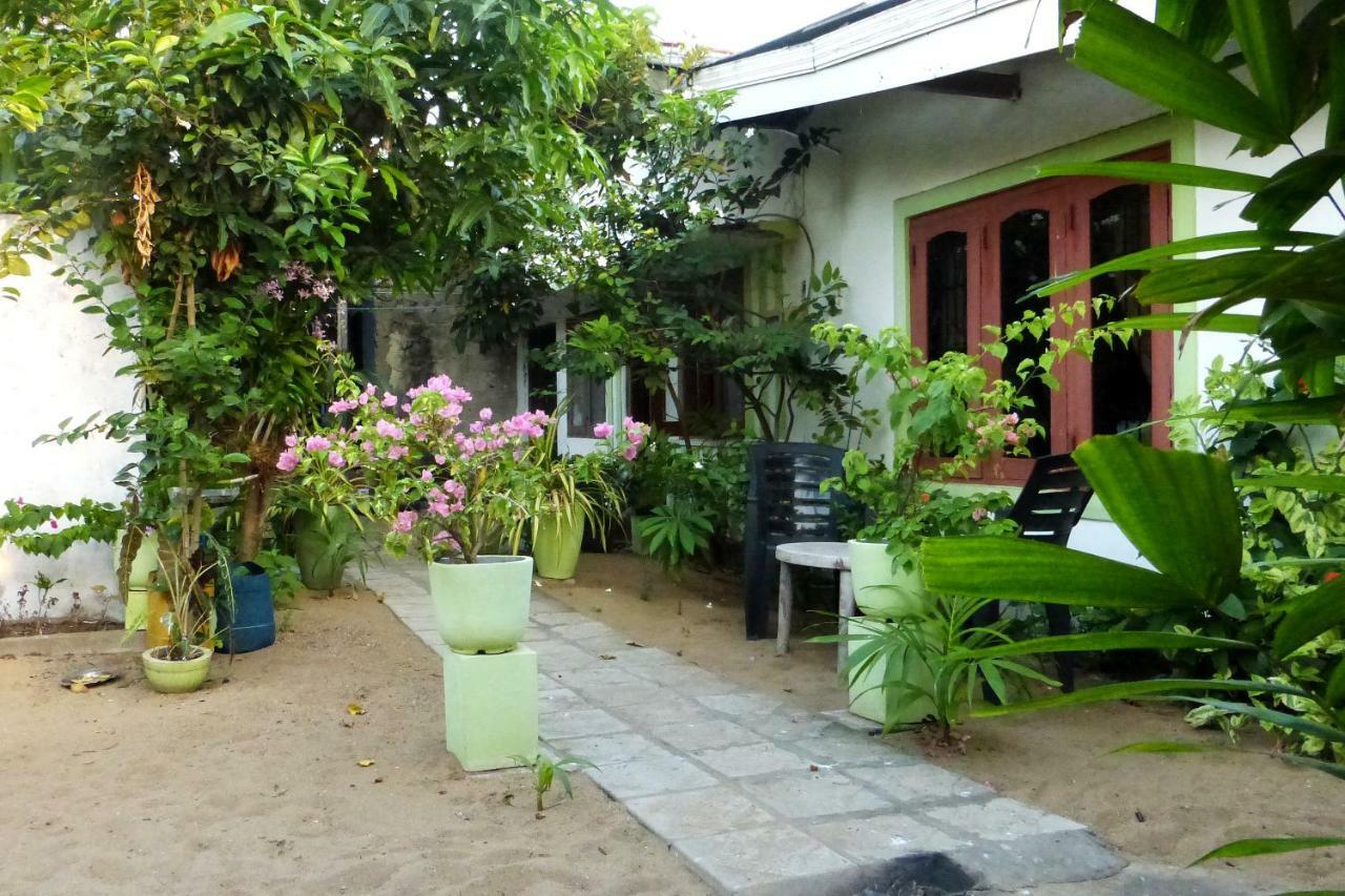 Grace Homestay Negombo Exterior photo